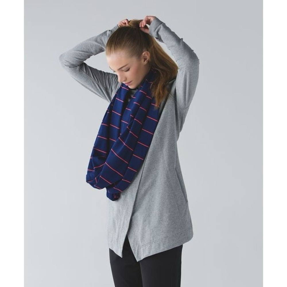 Lululemon Vinyasa Scarf Luon Light Hyper Stripe Blue Moon